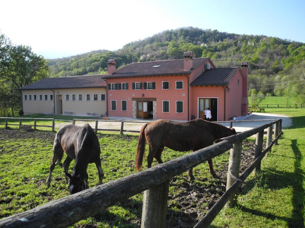 Agriturismo Cornolere Villa Castelcucco ภายนอก รูปภาพ